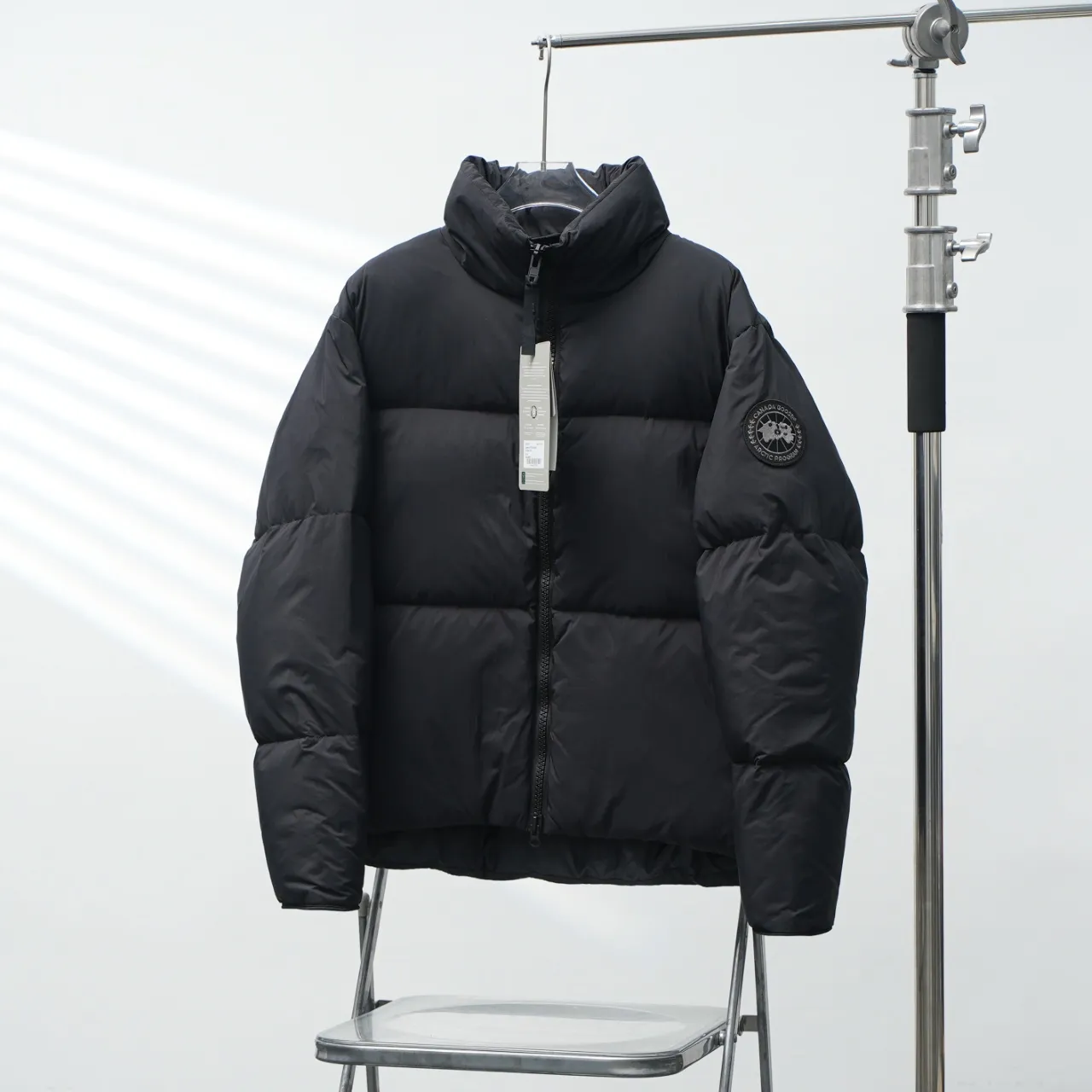P780 CANADA GOOSE丨Canada Goose 2802 Sleeve Logo Stand Collar Down Jacket Color: Black Black Label Size: XS-XXL